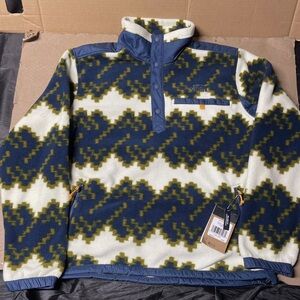 North Face Royal Arch  1/4 snap top - size Large-Navy print NEW with tags -NEW